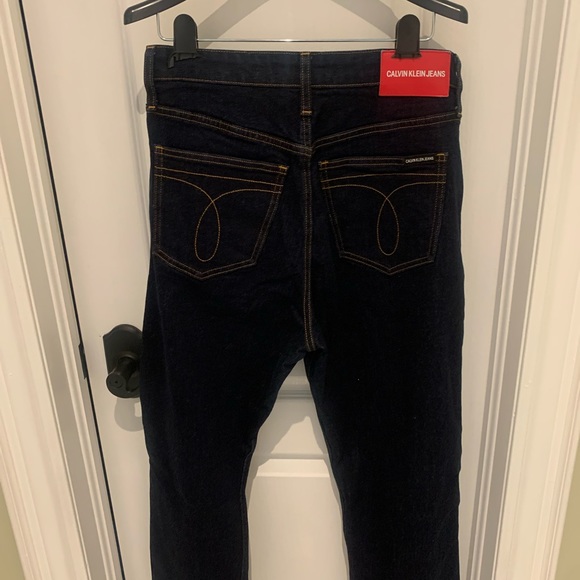 Calvin Klein Jeans - Picture 2 of 4